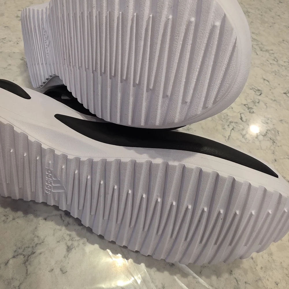 Adidas Mehana Platform Sandals Women’s Size 11 Black/White NWT!